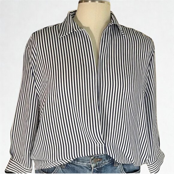 Mod Ref navy and white striped oversized long sleeve deep v-neck blouse M - Picture 1 of 11